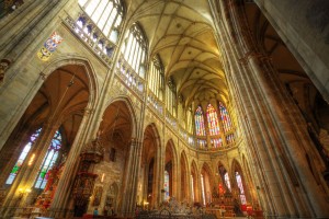 1280px-Inside_Prague's_St._Vitus_Cathedral