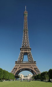 Tour_Eiffel_Wikimedia_Commons_(cropped)