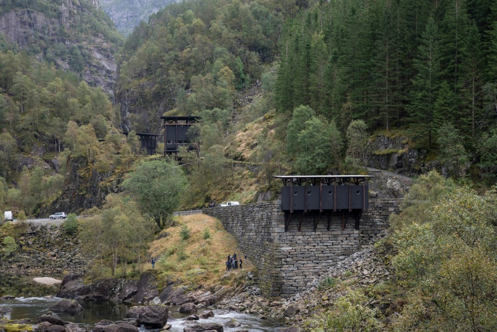 Allmannajuvet, National Tourist Route Ryfylke.  Architect: Atelier Peter Zumthor & Partner.  ©Photography: Per Berntsen