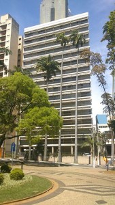 Edifício_Itatiaia_-_Praça_Carlos_Gomes