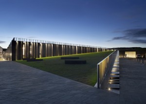 Giants-Causeway-Visitors-Centre-by-Heneghan-Peng-Architects_ss_1